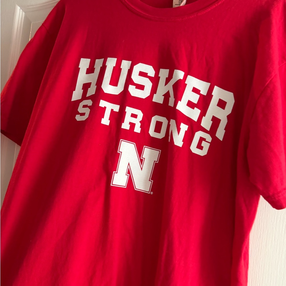 Husker Strong barstool tee - Picture 2 of 4